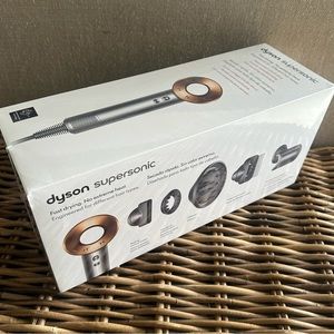 Dyson Supersonic Hair Dryer NEW